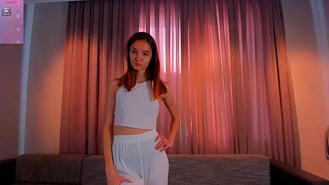 AmityCritchlow online show from February 11, 2025, 11:42 am