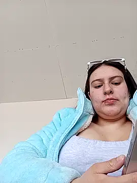 Snapshot of ary-cooper chatting on December 3, 2025, 5:23 pm ary-cooper online show from December 3, 2025, 5:23 pm