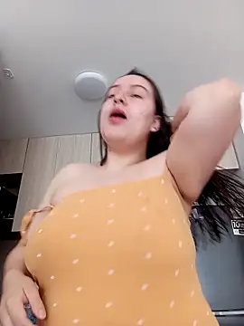 Snapshot of ary-cooper chatting on November 14, 2025, 7:17 pm ary-cooper online show from November 14, 2025, 7:17 pm