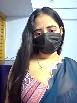 Snapshot of Hot_honey77 chatting on October 17, 2025, 5:04 pm Hot honey77 online show from October 17, 2025, 5:04 pm