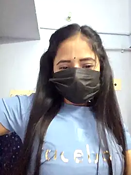 Snapshot of Hot_honey77 chatting on October 7, 2025, 5:58 pm Hot honey77 online show from October 7, 2025, 5:58 pm