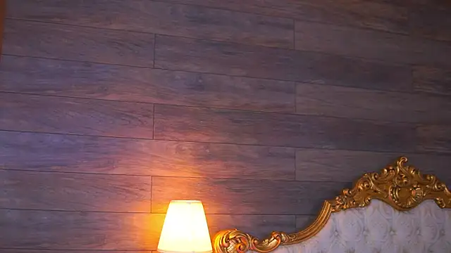 Juicy Jessye online show from March 18, 2026, 10:43 pm