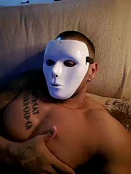 Snapshot of badbrown chatting on November 4, 2025, 2:04 am badbrown online show from November 4, 2025, 2:04 am