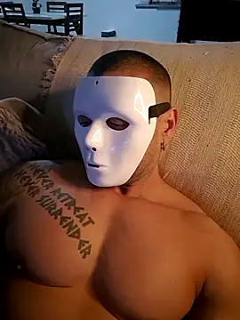 Snapshot of badbrown chatting on November 1, 2025, 2:40 am badbrown online show from November 1, 2025, 2:40 am