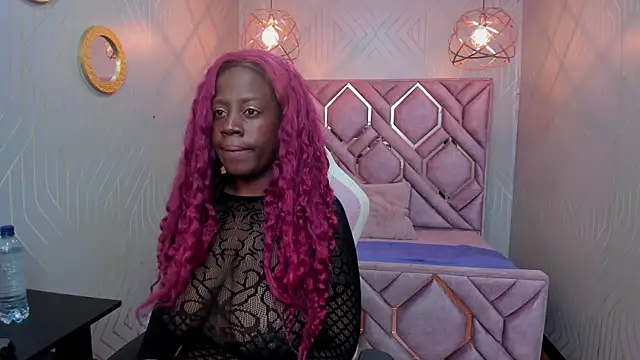 Snapshot of nefertiti_ebony chatting on March 15, 2025, 2:03 am nefertiti ebony online show from March 15, 2025, 2:03 am