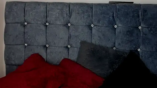 Snapshot of onix_bl4ck chatting on January 31, 2025, 7:18 pm onix bl4ck online show from January 31, 2025, 7:18 pm