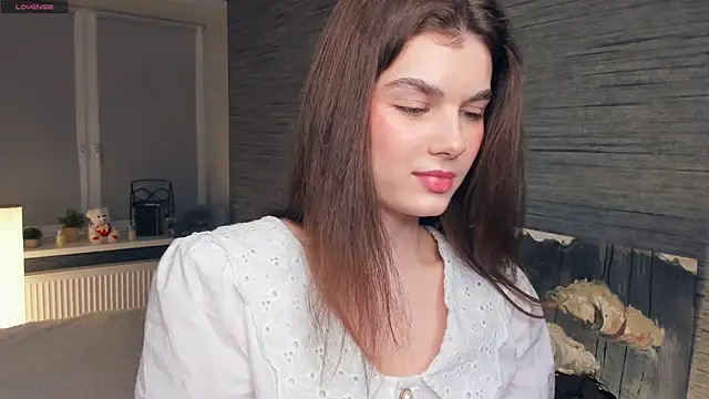 Snapshot of FloraDobb chatting on February 25, 2025, 7:06 pm FloraDobb online show from February 25, 2025, 7:06 pm