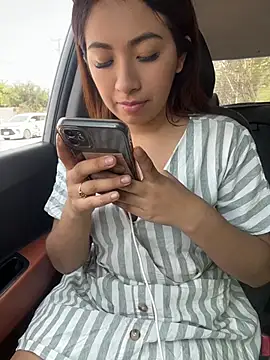 Snapshot of Meraryy chatting on June 26, 2026, 5:30 pm Meraryy online show from June 26, 2026, 5:30 pm
