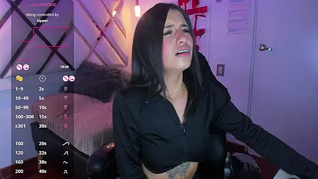 Snapshot of Belinda_Braund chatting on February 27, 2025, 6:53 pm Belinda Braund online show from February 27, 2025, 6:53 pm