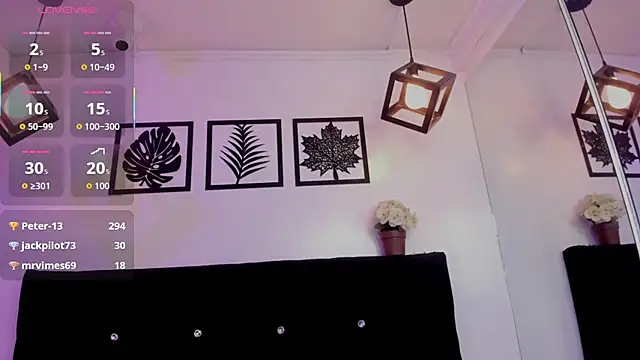 Snapshot of Belinda_Braund chatting on December 4, 2025, 11:42 am Belinda Braund online show from December 4, 2025, 11:42 am