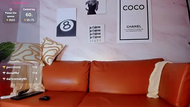 Snapshot of HannaaMiller chatting on March 17, 2025, 8:18 am HannaaMiller online show from March 17, 2025, 8:18 am