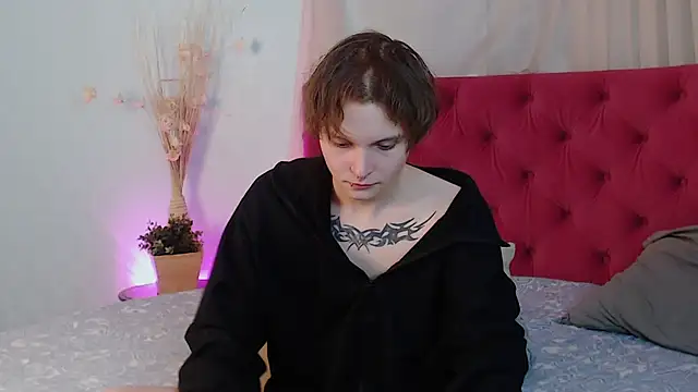 DemianEnglen online show from April 11, 2026, 9:29 pm