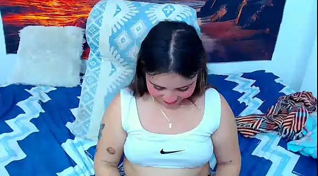 Snapshot of alicia_milk_13 chatting on January 31, 2025, 10:10 pm alicia milk 13 online show from January 31, 2025, 10:10 pm