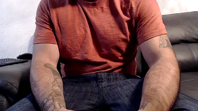 Snapshot of Str8_Soldier chatting on February 19, 2025, 12:11 pm Str8 Soldier online show from February 19, 2025, 12:11 pm