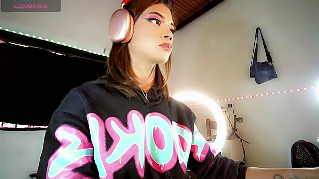 Snapshot of lucyangel_11 chatting on November 27, 2025, 12:38 pm lucyangel 11 online show from November 27, 2025, 12:38 pm