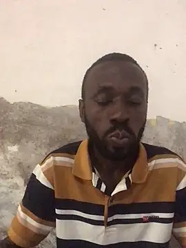 Snapshot of onewinnertee chatting on December 16, 2025, 8:29 am onewinnertee online show from December 16, 2025, 8:29 am