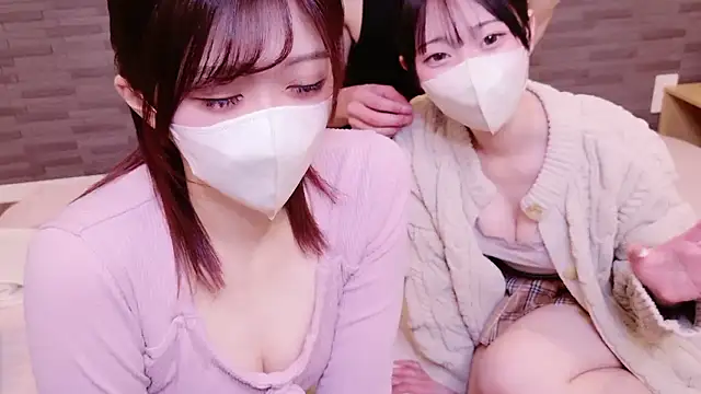 NA-KAREN-V8 online show from November 5, 2025, 11:57 am