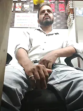 RaviRoy2326 online show from February 13, 2025, 2:20 pm