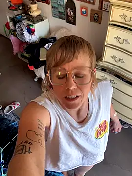 Snapshot of I_am_babydoll chatting on October 25, 2025, 5:24 pm I am babydoll online show from October 25, 2025, 5:24 pm