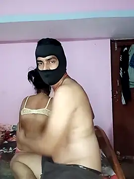 Snapshot of USHA_BHABHI chatting on May 6, 2026, 10:58 pm USHA BHABHI online show from May 6, 2026, 10:58 pm