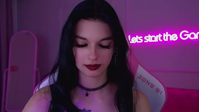 Snapshot of BeverlyMost chatting on March 20, 2025, 1:35 am BeverlyMost online show from March 20, 2025, 1:35 am