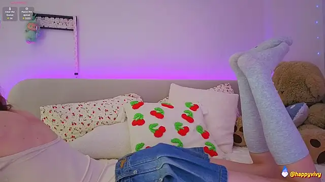 Snapshot of HappyVivy chatting on September 17, 2025, 11:07 pm HappyVivy online show from September 17, 2025, 11:07 pm