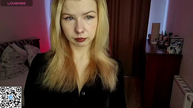 LynetHakes online show from April 14, 2026, 6:29 am