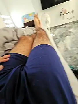 j0nathan00 online show from January 29, 2025, 12:02 pm