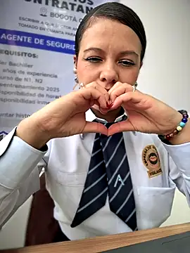 Snapshot of Ariana-07 chatting on November 10, 2025, 12:43 pm Ariana-07 online show from November 10, 2025, 12:43 pm