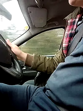 garibaldi1974 online show from November 10, 2025, 8:08 am