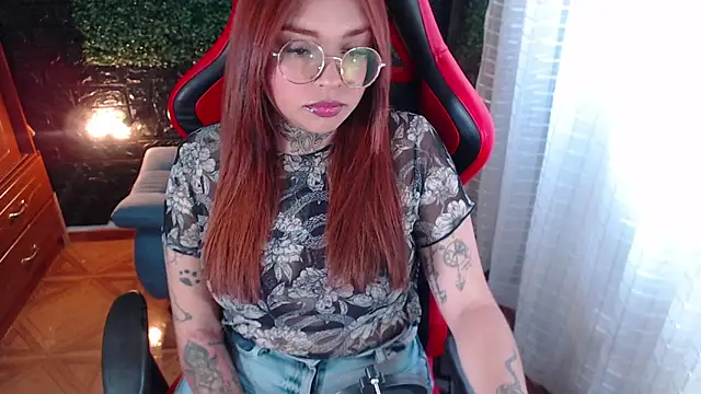 Snapshot of natyk_m chatting on November 28, 2025, 5:24 pm natyk m online show from November 28, 2025, 5:24 pm