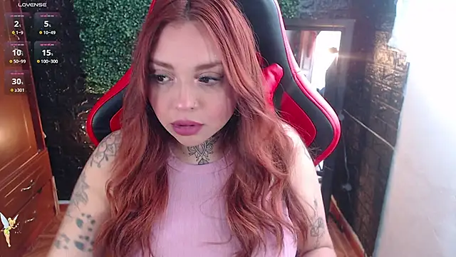 Snapshot of natyk_m chatting on November 6, 2025, 4:11 pm natyk m online show from November 6, 2025, 4:11 pm