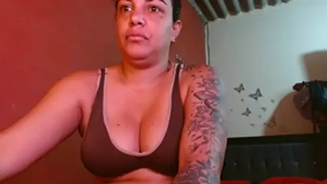 Snapshot of Tammyymilf chatting on November 4, 2025, 2:54 pm Tammyymilf online show from November 4, 2025, 2:54 pm