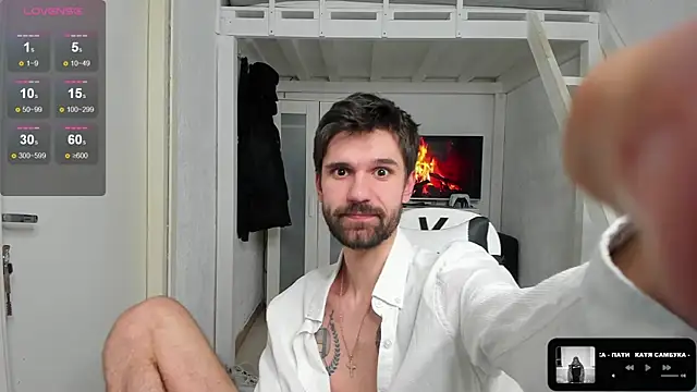 Snapshot of DavidNaidis chatting on March 16, 2025, 8:54 pm DavidNaidis online show from March 16, 2025, 8:54 pm