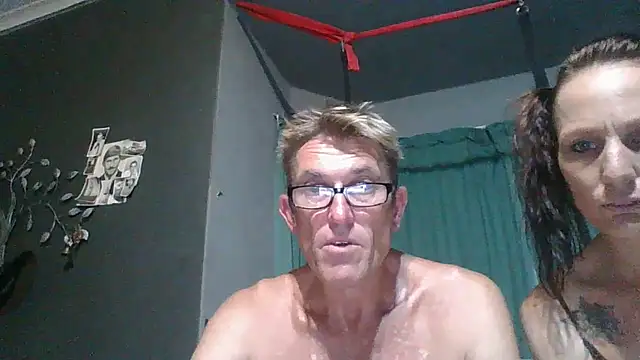 xylegs online show from February 17, 2025, 9:43 pm