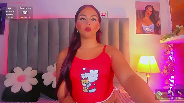 Snapshot of CamiiGarcia chatting on October 31, 2025, 3:58 am CamiiGarcia online show from October 31, 2025, 3:58 am