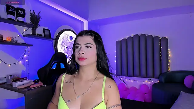 Martshall09 online show from December 2, 2025, 9:16 pm