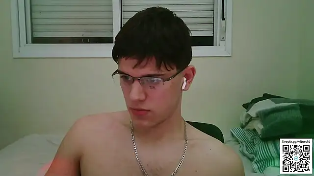 vitorsafado19 online show from December 18, 2025, 3:55 am