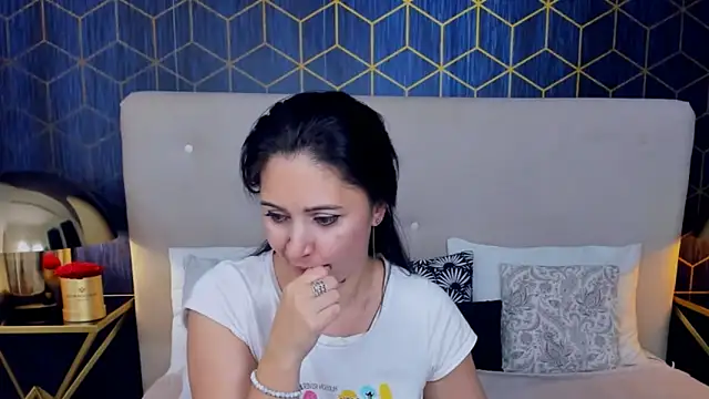 ValeryBlakes online show from November 5, 2025, 7:50 pm