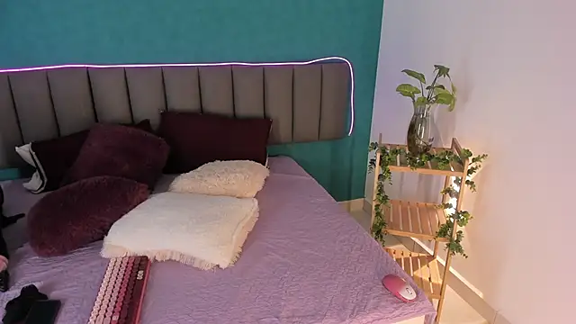 AriaMoonLight online show from November 23, 2025, 12:04 pm