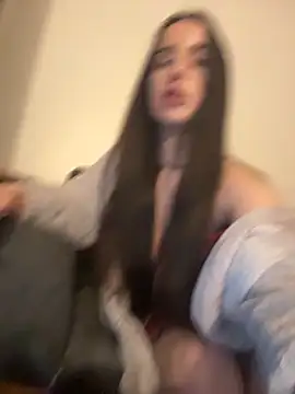 Snapshot of EllaEroticaX chatting on October 30, 2025, 5:32 pm EllaEroticaX online show from October 30, 2025, 5:32 pm