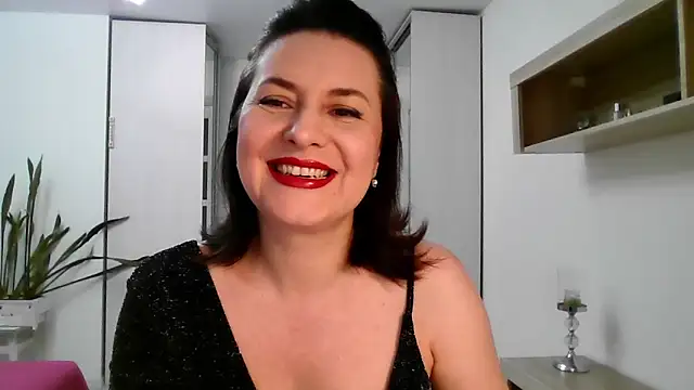 Snapshot of Victoria_Glam chatting on February 19, 2026, 5:10 pm Victoria Glam online show from February 19, 2026, 5:10 pm