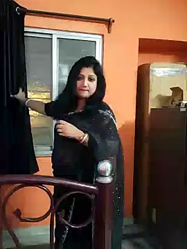 horny lizia online show from February 15, 2026, 4:06 pm