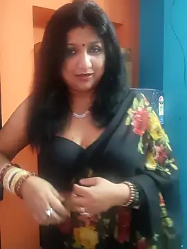 horny lizia online show from April 17, 2026, 4:32 pm