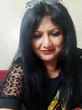 horny lizia online show from June 19, 2026, 2:23 pm