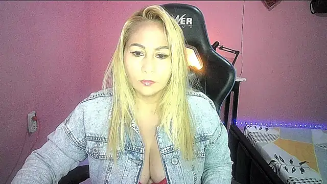 mariana0x online show from April 10, 2026, 12:01 pm