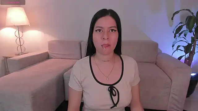 Hannah Jonhson online show from May 16, 2026, 9:25 pm