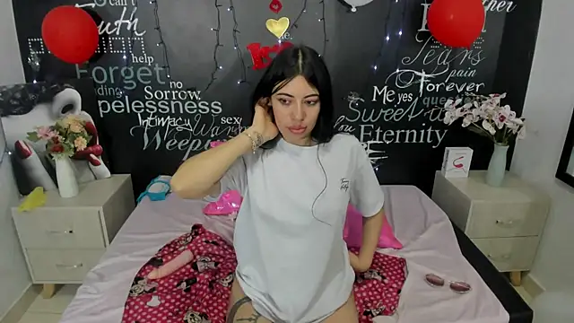 Snapshot of MelodyHott2 chatting on March 11, 2025, 10:29 am MelodyHott2 online show from March 11, 2025, 10:29 am