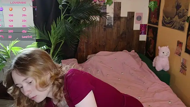 Snapshot of Yo_Pixxie chatting on February 25, 2025, 7:09 am Yo Pixxie online show from February 25, 2025, 7:09 am