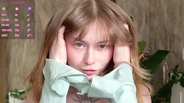 Snapshot of Yo_Pixxie chatting on October 20, 2025, 11:22 am Yo Pixxie online show from October 20, 2025, 11:22 am